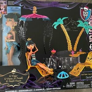 COPY - Monster High 13 Wishes Cleo De Nile Oasis new